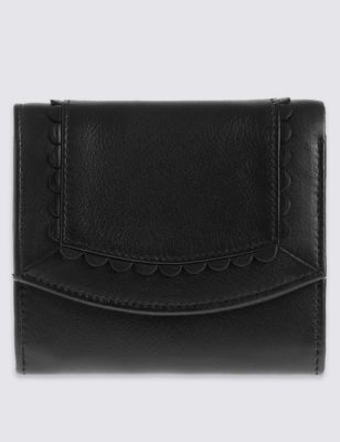 Leather Scallop Sunray Purse with Cardsafe&trade;